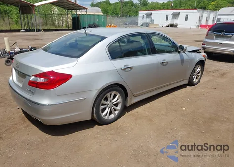 2012 Hyundai Genesis 3.8 из США, поврежденный, VIN KMHGC4DD5CU181941